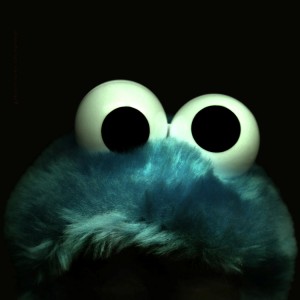 Cookie Monster read on in horror